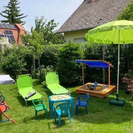 Zsuzsa Vendeghaza بالاتونفوريد